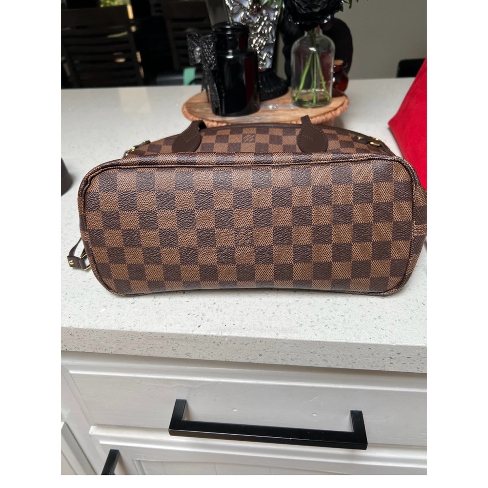Louis Vuitton Neverfull PM